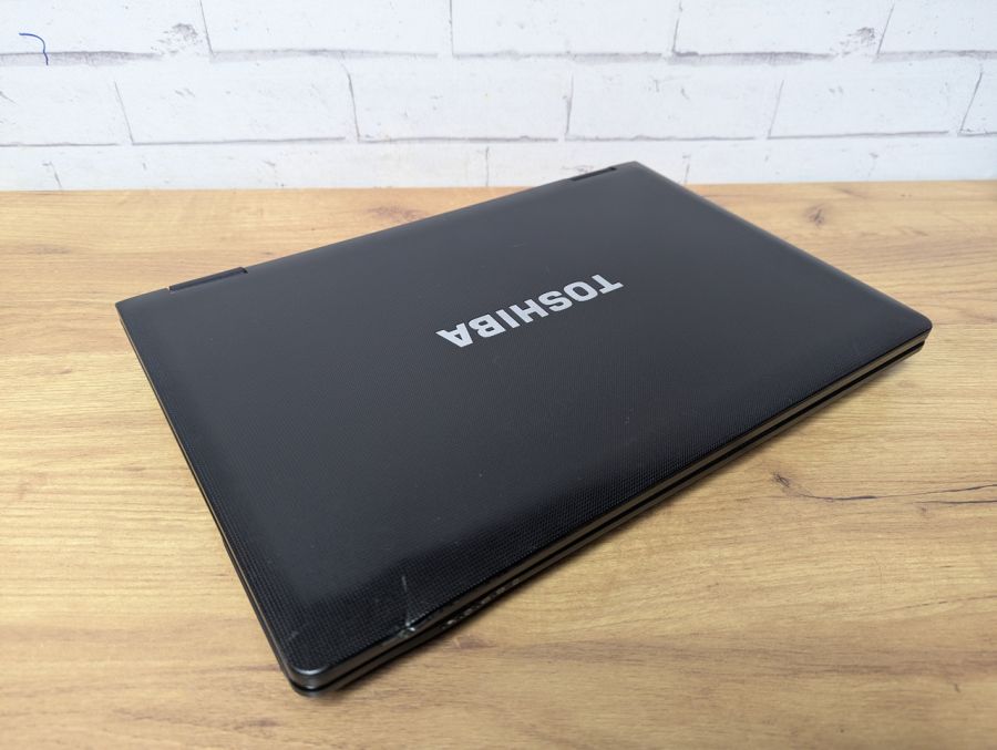 Уцінка! Ноутбук Б/В Toshiba Tecra A11, Intel Core i5-560M, DDR3, SSD 128GB, 15.6" HD