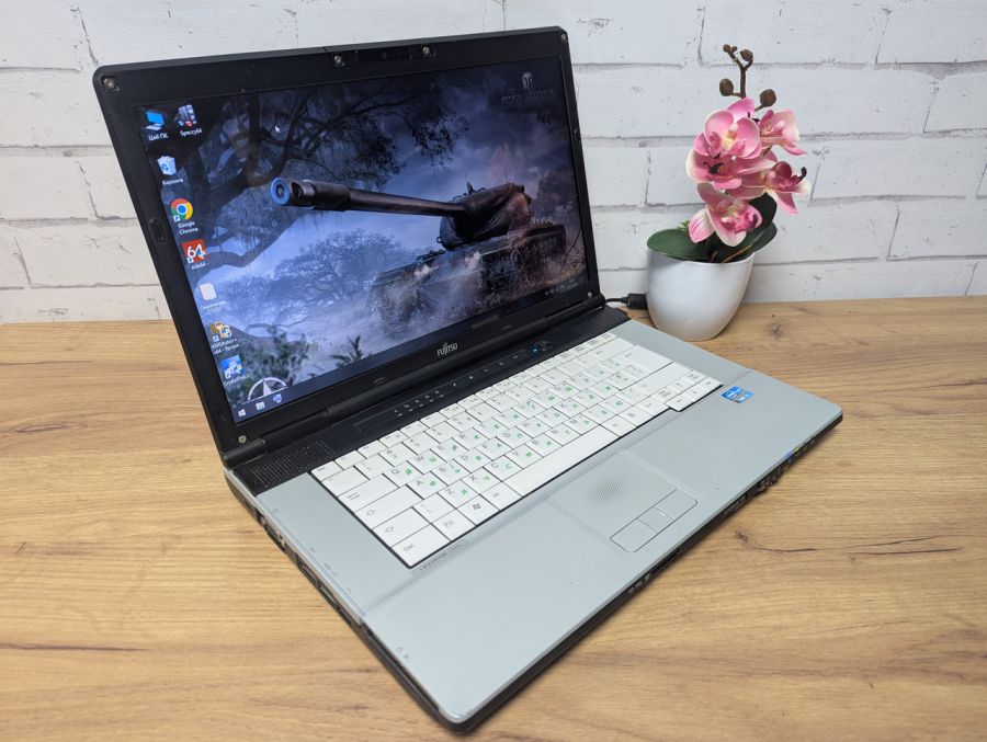 Уцінка! Ноутбук Б/В Fujitsu E751, Intel Core i5-2350M, DDR3 12 GB, SSD 128GB, 15.6" HD