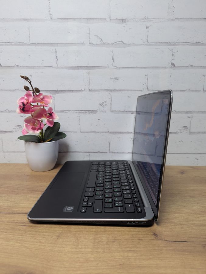 Ноутбук Б/В Dell XPS, Intel Core i5-2467M, DDR3 3 GB, SSD 128GB, 13" HD