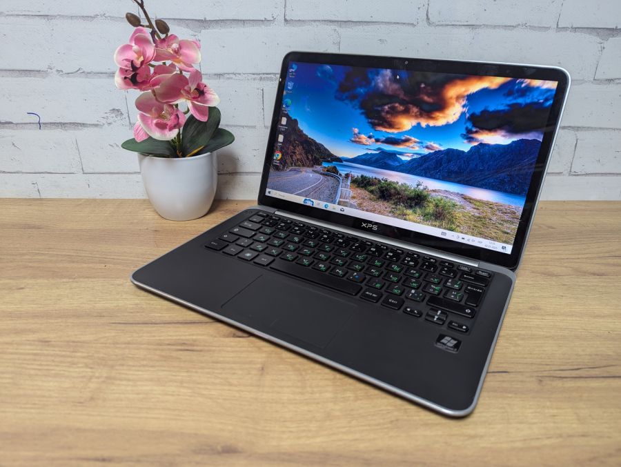 Ноутбук Б/В Dell XPS, Intel Core i5-2467M, DDR3 3 GB, SSD 128GB, 13" HD