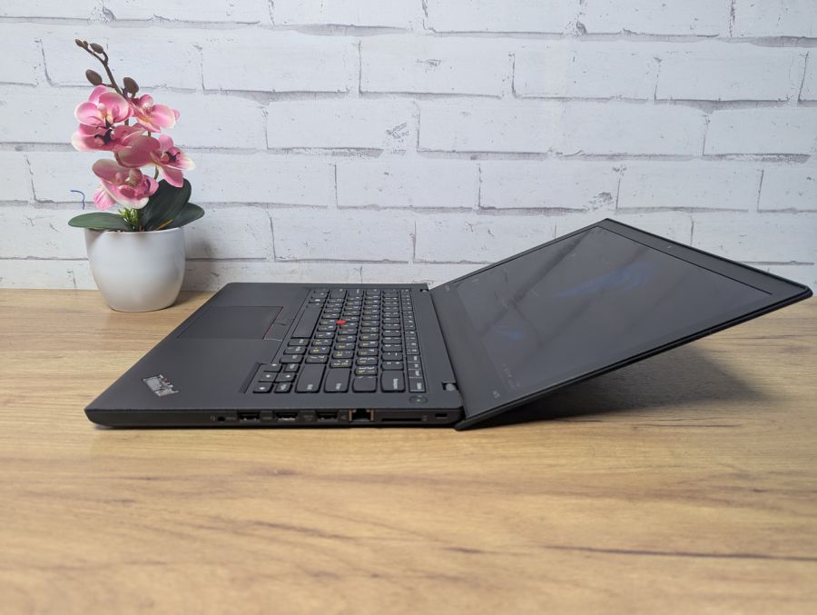 Ноутбук Б/В Lenovo A475, Intel Core i5-6200U, DDR4, SSD 128GB, 14" Full HD Сенсор