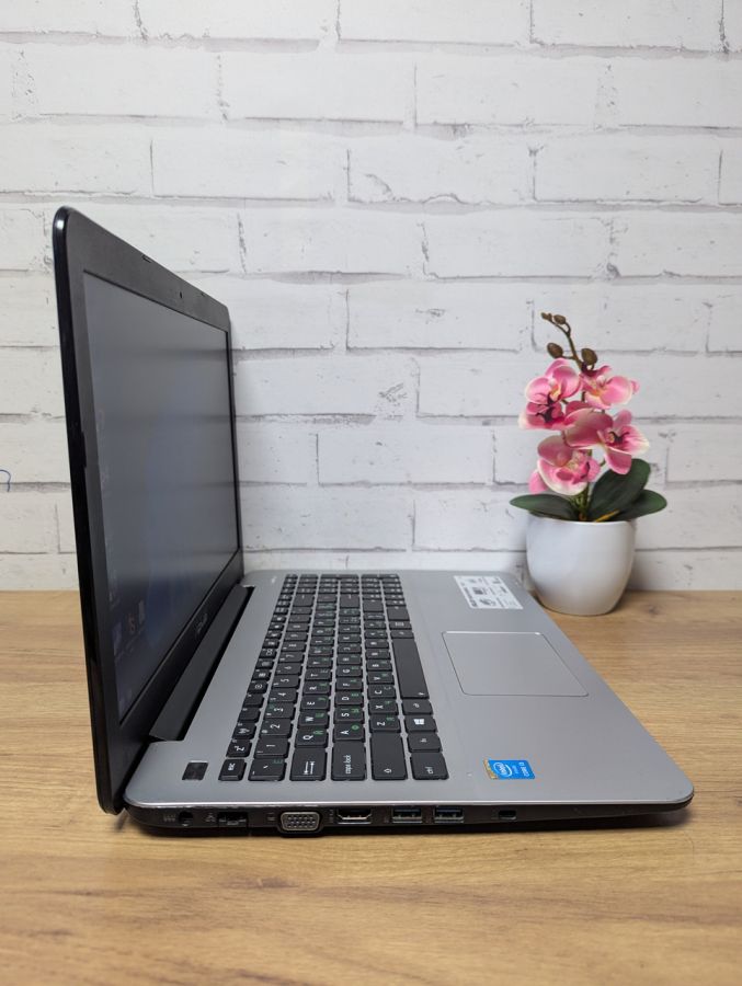 Ноутбук Б/В ASUS X555L, Intel Core i5-5200U, DDR3 8 GB, SSD 128GB, 15.6" HD