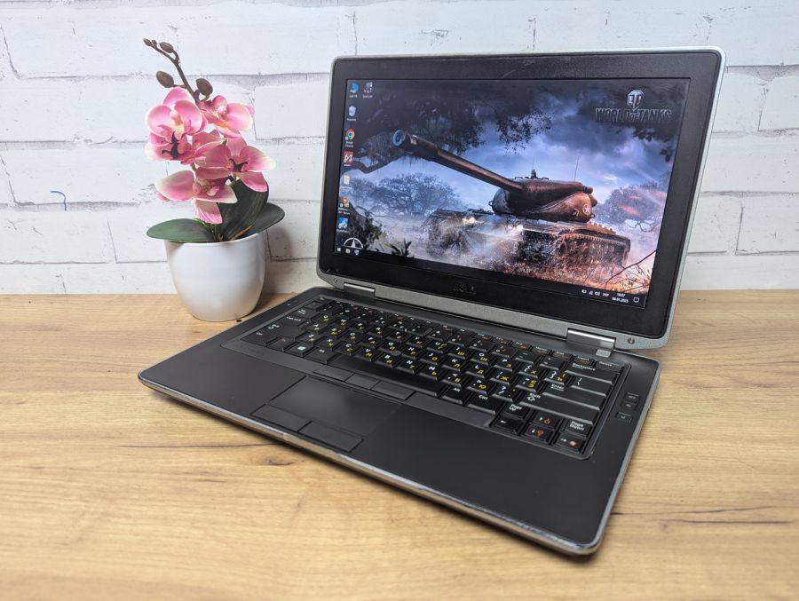 Уцінка! Ноутбук Б/В Latitude E6320, Intel Core i5-2520M, DDR3 8 GB, SSD 128GB, 15.6" HD