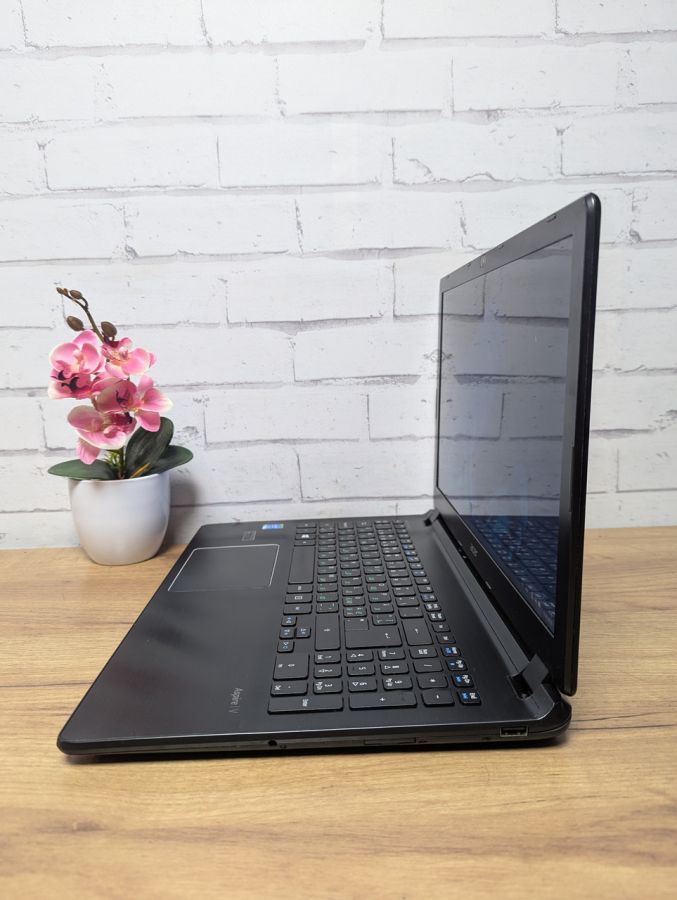 Ноутбук Б/В Acer Aspire V5 ZRQ, Intel Core i7-4500U, DDR3 12 GB, SSD 360GB, NVIDIA GeForce GT 750M 4Gb, 15.6"