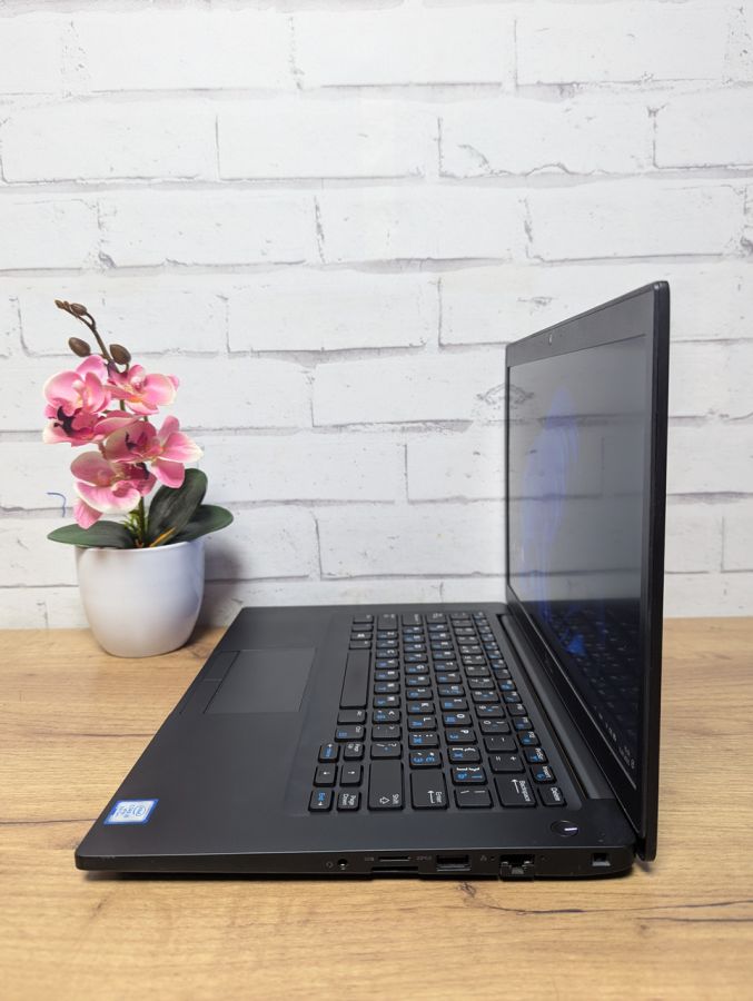 Ноутбук Б/В Dell Latitude 7490, Intel Core i5-8350M, DDR4 16 GB, SSD 128GB, 14" Full HD Сенсор