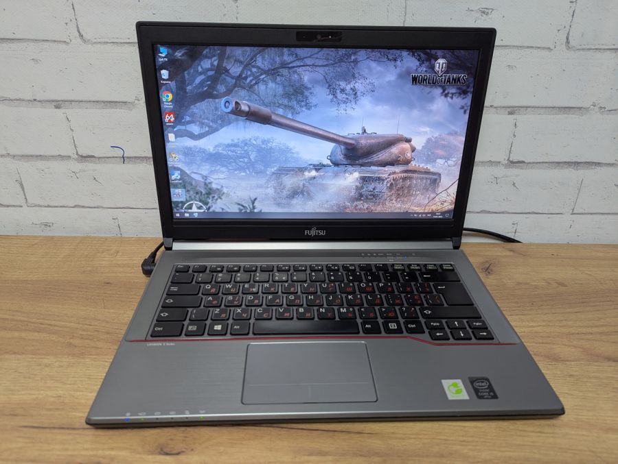 Уцінка! Ноутбук Б/В Fujitsu E744, Intel Core i5-4300M, DDR3 16 GB, SSD 128GB, 14" HD
