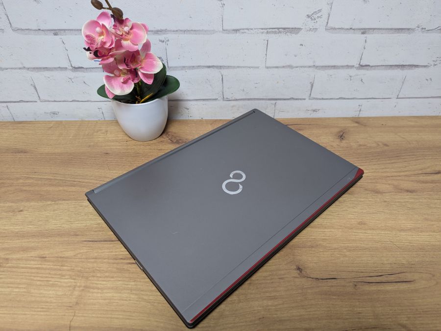 Уцінка! Ноутбук Б/В Fujitsu E744, Intel Core i5-4300M, DDR3 16 GB, SSD 128GB, 14" HD