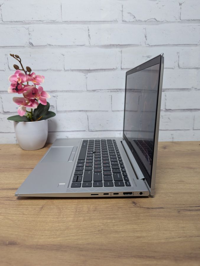 Уцінка! Ноутбук Б/В HP EliteBook 845 G7, AMD Ryzen 5 PRO, DDR4 16 GB, SSD 256GB, AMD Radeon Graphics, 14" Full HD Сенсор