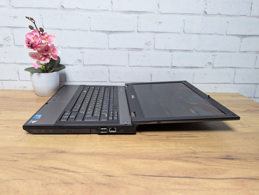 Ноутбук Б/В Dell Latitude E5410, Intel Core i5-520M, DDR3 8 GB, SSD 128GB, 14" HD