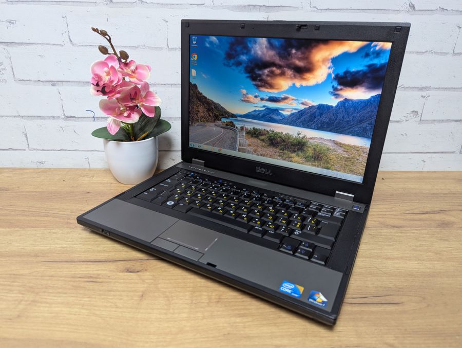 Ноутбук Б/В Dell Latitude E5410, Intel Core i5-520M, DDR3 8 GB, SSD 128GB, 14" HD