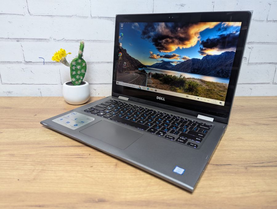 Уцінка! Ноутбук Б/В Dell Inspiron P69G, Intel Core i5-8250U, DDR3 16 GB, SSD 256GB, 14" Full HD Сенсор