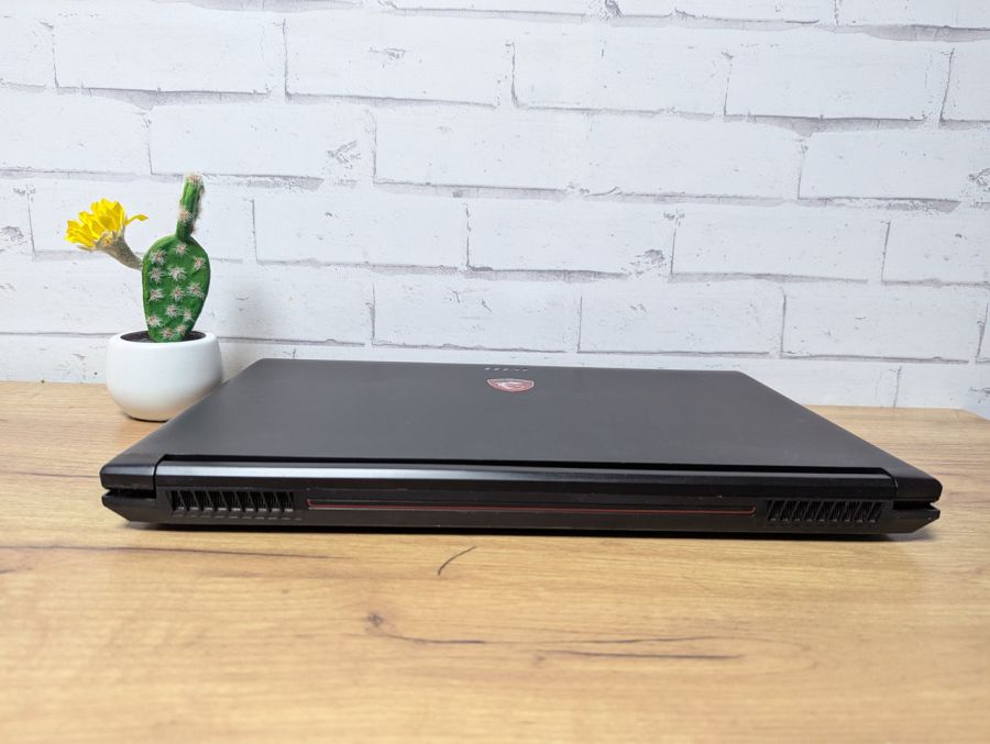 Ноутбук Б/В MSI MS-16J5, Intel Core i7-6700HQ, DDR3 16 GB, HDD 931GB + SSD 256GB, GTX 960M 2Gb, 15.6" Full HD
