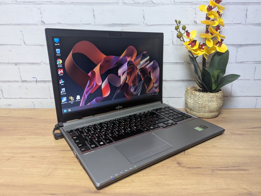 Уцінка! Ноутбук Б/В Fujitsu E754, Intel Core i5-4300M, DDR3 8 GB, SSD 128GB, 15.6" HD