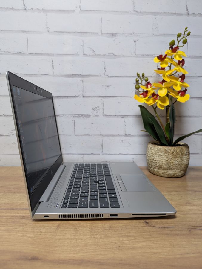 Уцінка! Ноутбук Б/В HP 745 G6, AMD Ryzen 5 Pro Mobile 3500U, DDR3 16 GB, SSD 256GB, AMD Radeon Vega, 14" Full HD Сенсор