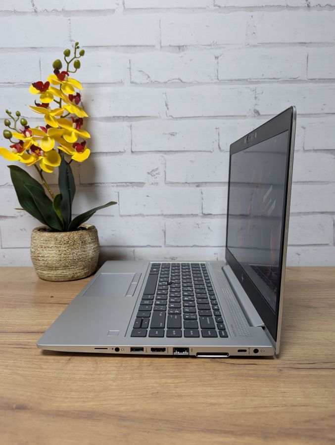 Ноутбук Б/В HP EliteBook 745 G6, AMD Ryzen 3 PRO 3300U, DDR4 16 GB, SSD 256GB, AMD Radeon Vega, 14" Full HD