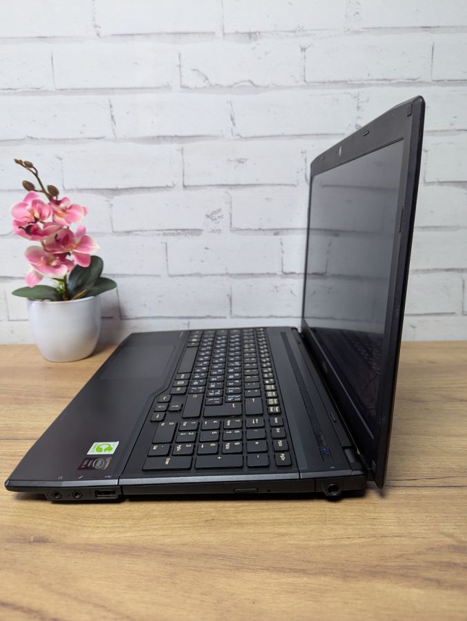 Ноутбук Б/В Fujitsu LifeBook A544, Intel Core i5-4200M, DDR3 8 GB, SSD 128GB, 15.6" HD