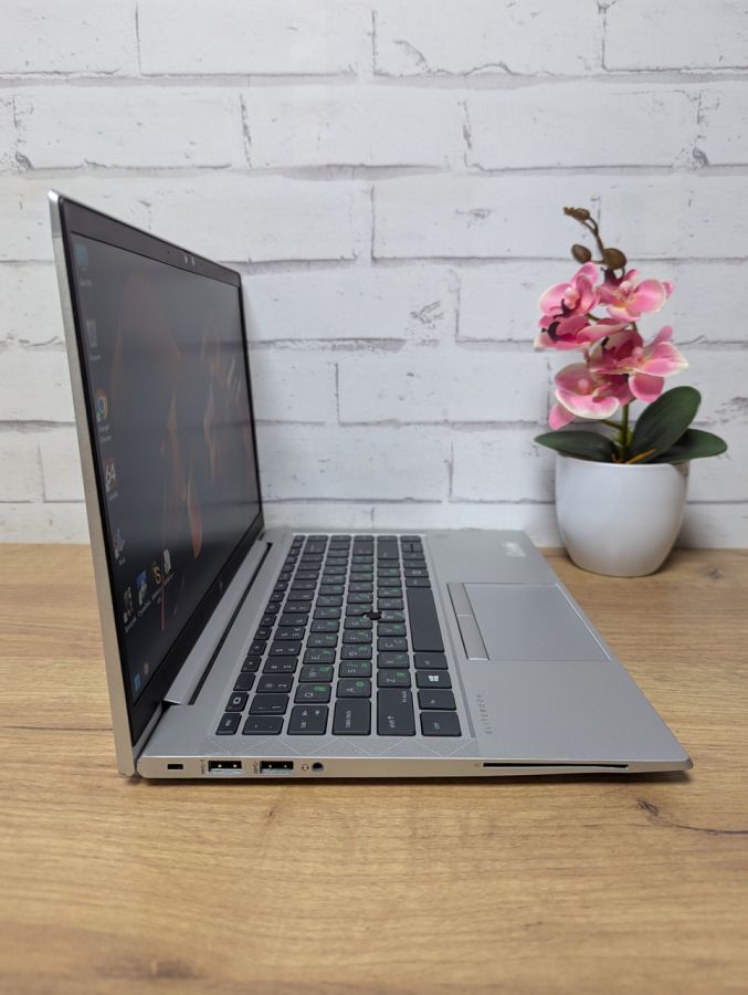 Ноутбук Б/В HP EliteBook 845 G8, AMD K19, DDR3 16 GB, SSD 256GB, AMD Radeon Graphics, 14" Full HD
