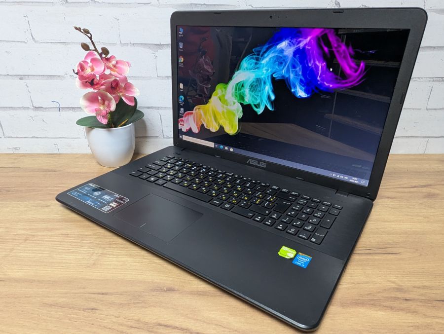 Уцінка! Ноутбук Б/В ASUS X751L, Intel Core i3-4010U, DDR3 12 GB, SSD 128GB, NVIDIA GeForce 820M 2Gb, 17.3"