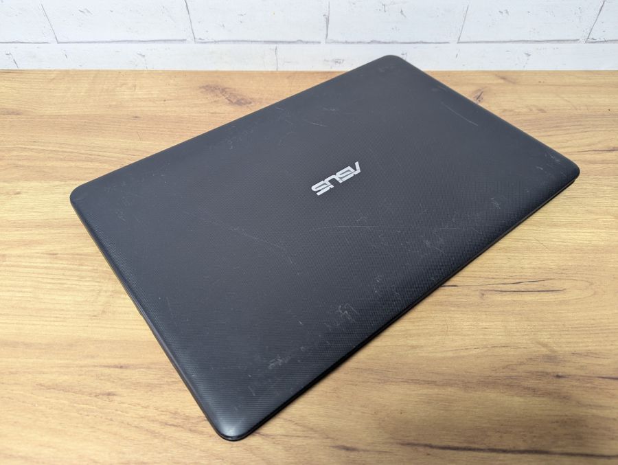 Уцінка! Ноутбук Б/В ASUS X751L, Intel Core i3-4030U, DDR3 8 GB, SSD 128GB, NVIDIA GeForce 820M 2Gb, 17.3"