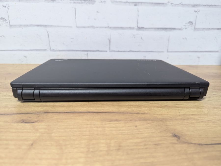 Ноутбук Б/В Lenovo ThinkPad X121E, Intel Core i3-2367M, DDR3 8 GB, SSD 128GB, 11.6" HD