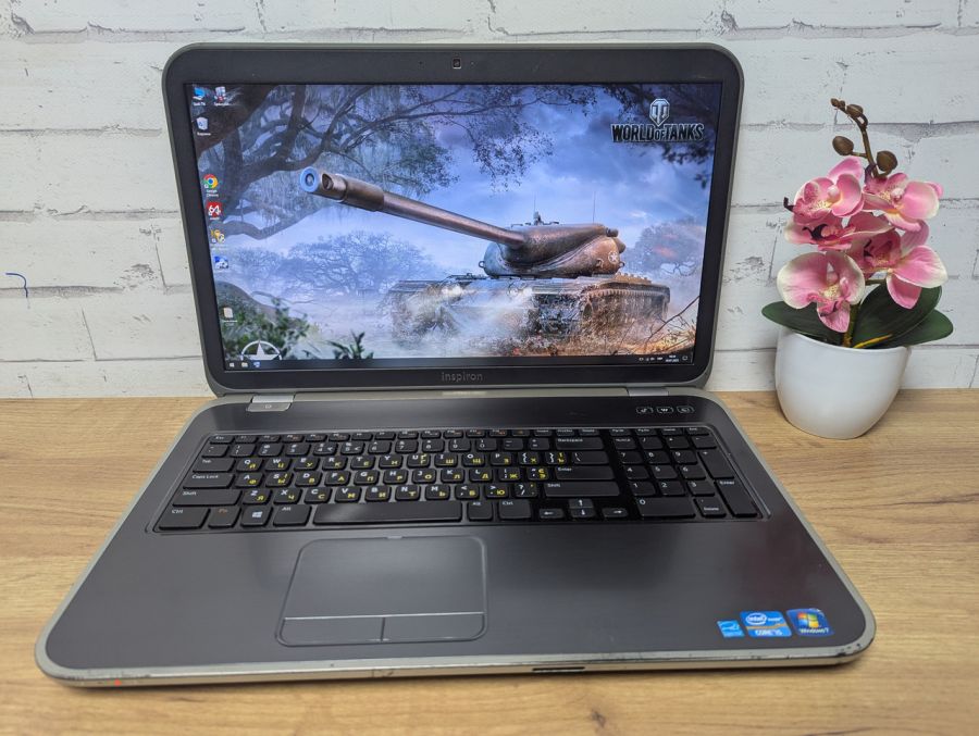 Уцінка! Ноутбук Б/В Dell Inspiron 5720, Intel Core i5-3210M, DDR3 12 GB, SSD 128GB, GT 630M 1Gb, 17" Full HD