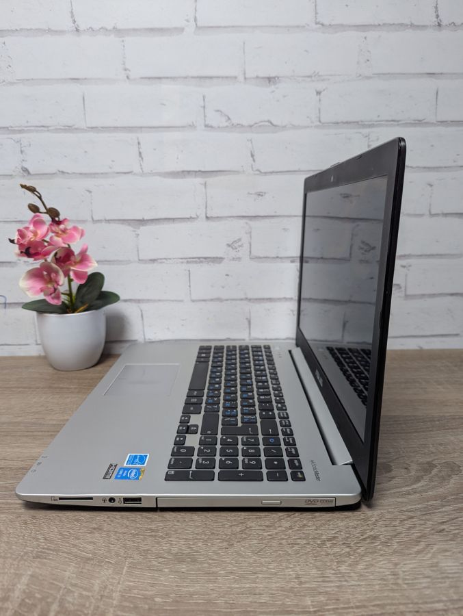 Ноутбук Б/В ASUS R553L, Intel Core i3-4030U, DDR3 8 GB, SSD 128GB, 15.6" HD