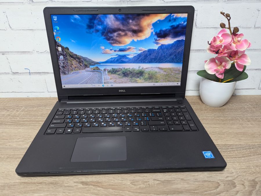 Ноутбук Б/В Dell Inspironther, Intel Celeron N3050, DDR3 8 GB, SSD 128GB, 15.6" HD
