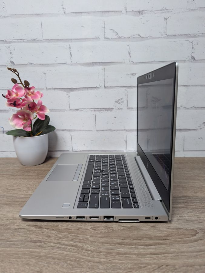 Уцінка! Ноутбук Б/В HP EliteBook 735 G6, AMD Ryzen 5 Pro mobile 3500U, DDR4 16 GB, SSD 256GB, AMD Radeon Vega, 13" Full HD