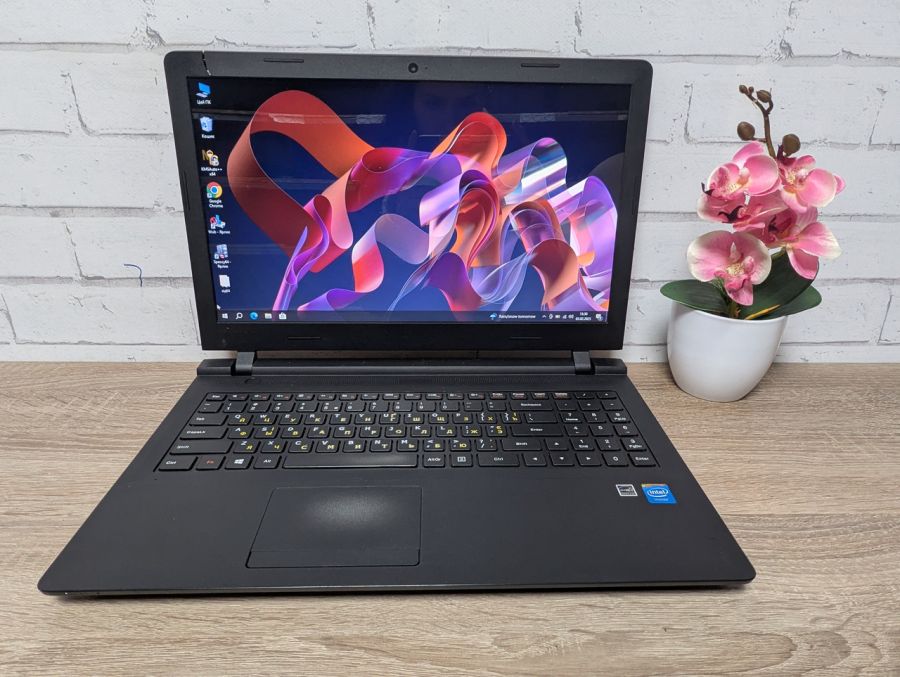 Уцінка! Ноутбук Б/В Lenovo IdeaPad 100, Intel Celeron N2840, DDR3 8 GB, SSD 128GB, Intel Microsoft Basic Display Adapter, 15.6"
