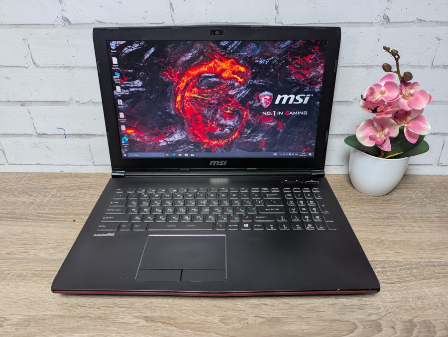 Уцінка! Ноутбук Б/В MSI MS-16J3, Intel Core i7-5700HQ, DDR3 16 GB, SSD 256GB + SSD 1TB, GTX 950M 2Gb, 15.6" Full HD