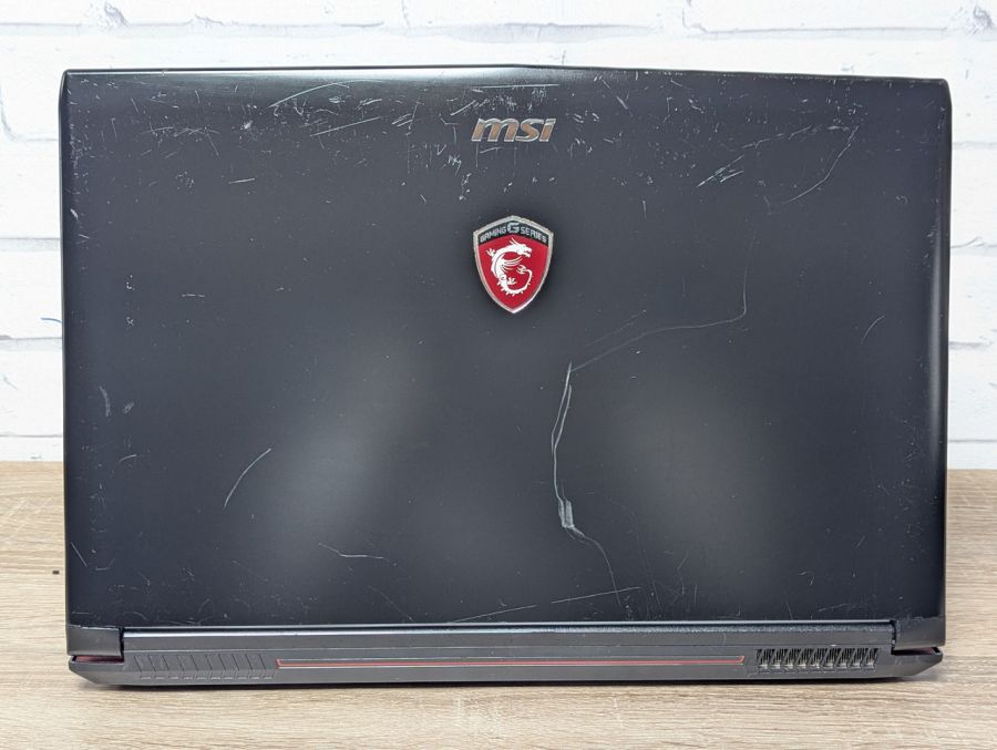 Уцінка! Ноутбук Б/В MSI MS-16J3, Intel Core i7-5700HQ, DDR3 16 GB, SSD 256GB + SSD 1TB, GTX 950M 2Gb, 15.6" Full HD