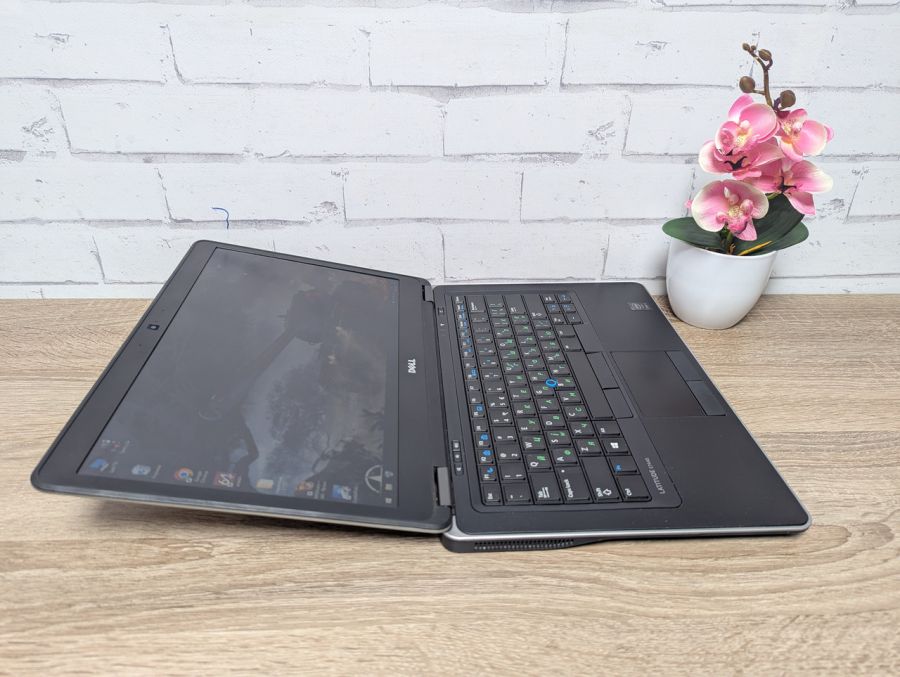 Ноутбук Б/В Dell Latitude E7440, Intel Core i5-4300U, DDR3 8 GB, SSD 128GB, 14" Full HD