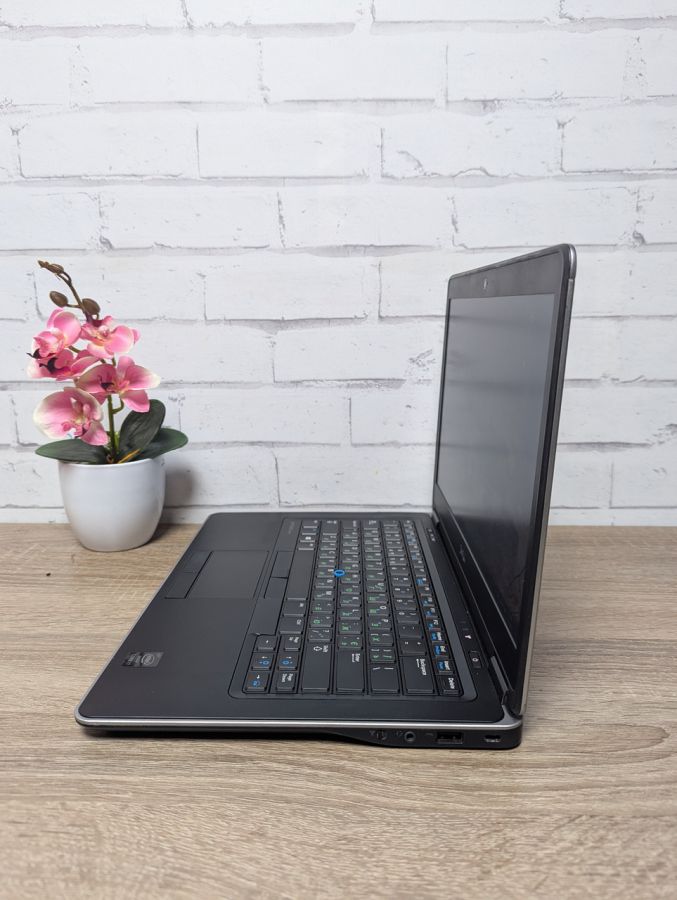 Ноутбук Б/В Dell Latitude E7440, Intel Core i5-4300U, DDR3 8 GB, SSD 128GB, 14" Full HD