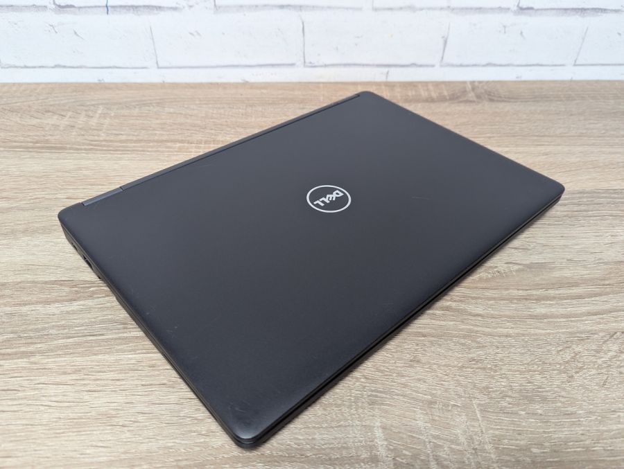 Ноутбук Б/В Dell Latitude 5480, Intel Core i5-6300U, DDR4 8 GB, SSD 256GB, 14" Full HD