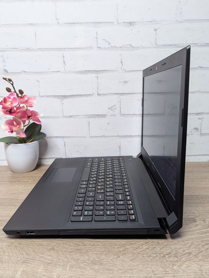 Ноутбук Б/В Lenovo B50-30, Intel Celeron N2840, DDR3 8 GB, SSD 256GB, 15.6" HD