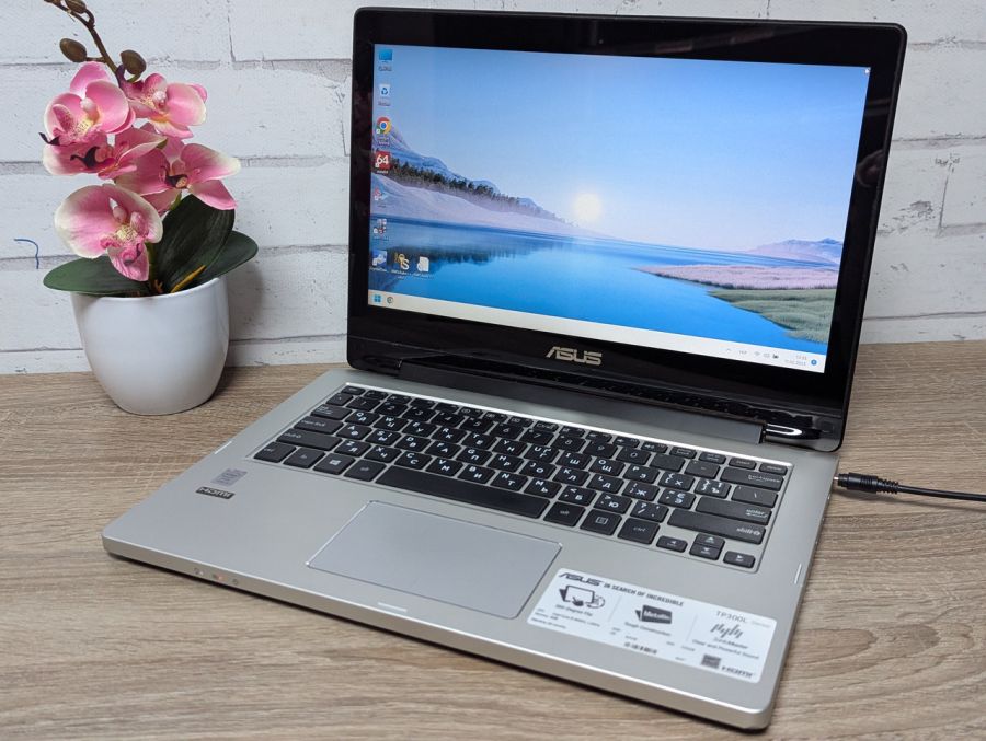 Уцінка без АКБ! Asus TP300L;13 сенсорний, Intel Core i3-4030U, 8 GB DDR3,Intel HD Graphics,SSD 128Gb
