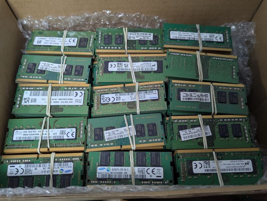 Б/В Оперативна пам'ять різних фірм SODIMM DDR4 8gb / 2133MHz 8gb / 2400Mhz 8gb / 2666Mhz 8gb /