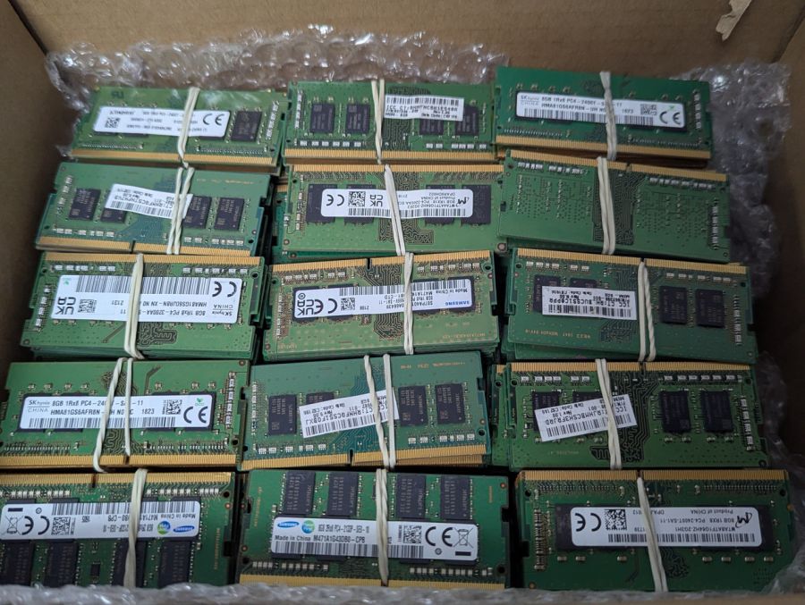 Б/В Оперативна пам'ять різних фірм SODIMM DDR4 8gb / 2133MHz 8gb / 2400Mhz 8gb / 2666Mhz 8gb /