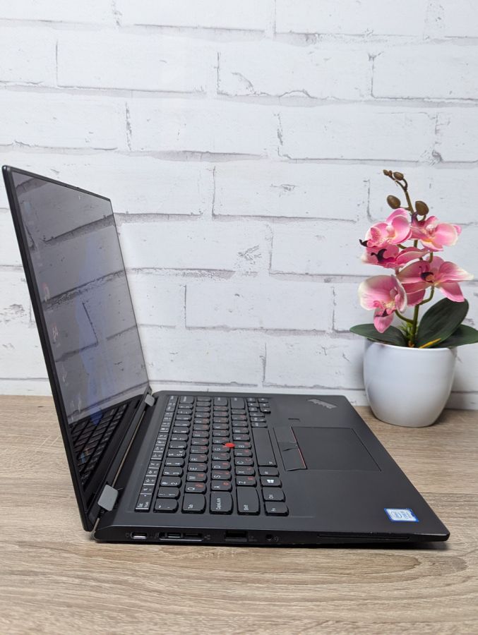 Уцінка! Ноутбук Б/В Lenovo ThinkPad X390 Yoga, Intel Core i5-8265U, DDR3, SSD 256GB, 13" Full HD Сенсор