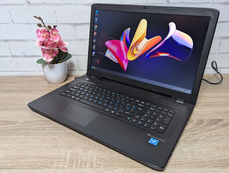 Уцінка! Ноутбук Б/В Medion Akoya E7419, Intel Celeron 3855U, DDR3 8 GB, SSD 128GB, 17.3" (1600x900x60Hz)