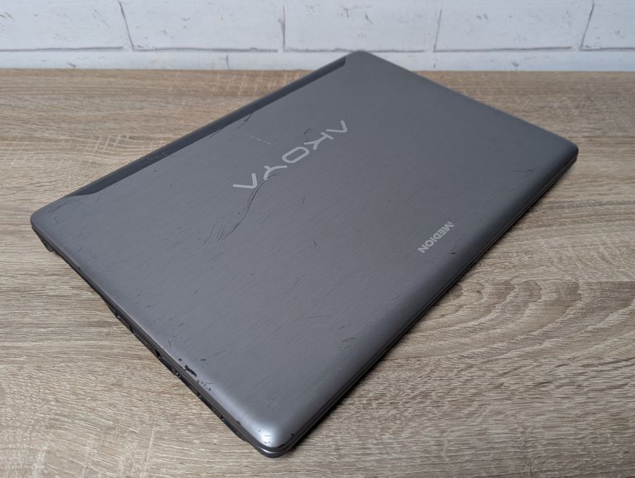 Уцінка! Ноутбук Б/В Medion Akoya P6640, Intel Core i3-3120M, DDR3 8 GB, SSD 128GB, 15.6"