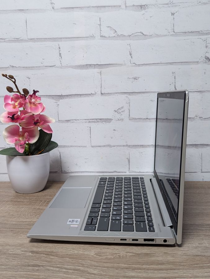 Уцінка! Ноутбук Б/В HP EliteBook 830 G7, Intel Core i5-10Gen, DDR4 16 GB, SSD 256GB, 13" Full HD