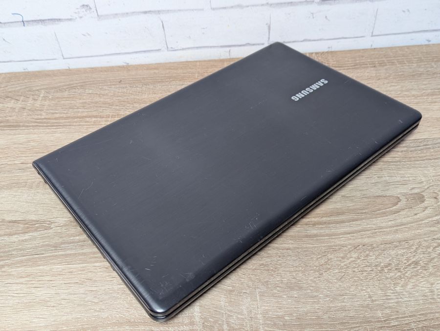 Ноутбук Б/В Samsung 350E, Intel Core i7-2620M, DDR3 8 GB, SSD 128GB, AMD Radeon HD 7600M 1Gb, 15.6" HD