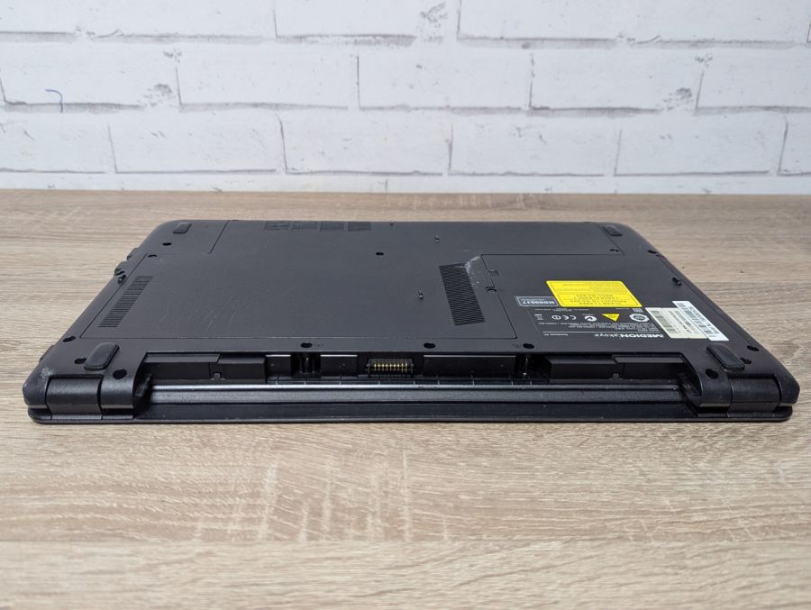 Уцінка! Ноутбук Б/В Medion Akoya P6659, Intel Core i5-6200U, DDR3 12 GB, SSD 256GB + HDD 1TB, NVIDIA GeForce 930M 1Gb, 15.6" Full HD