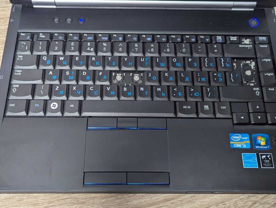 Уцінка! Ноутбук Б/В Samsung 400B, Intel Core i3-2310M, DDR3 8 GB, SSD 128GB, 14" HD