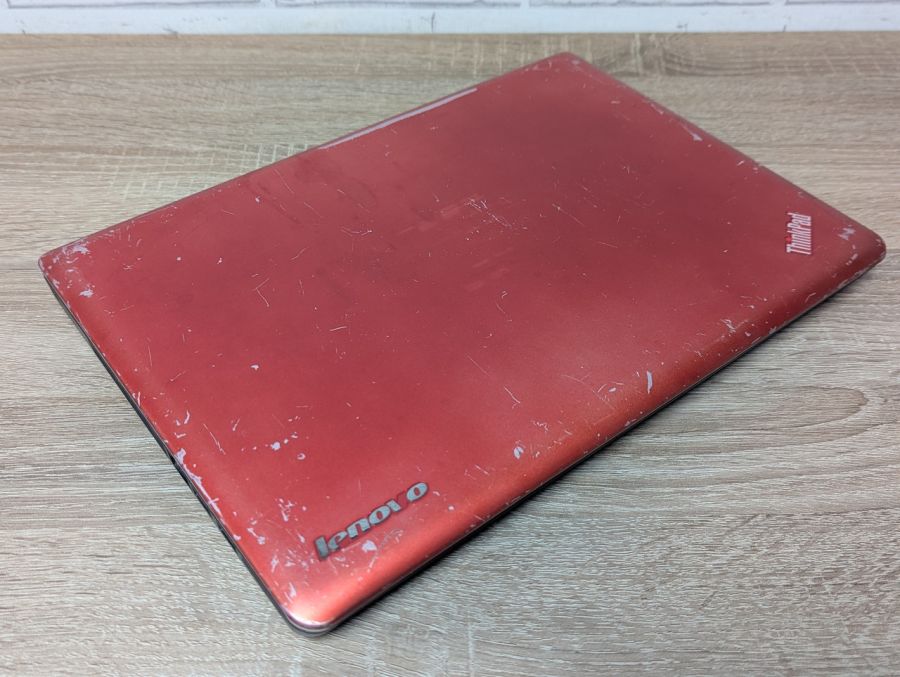Уцінка! Ноутбук Б/В Lenovo ThinkPad E330, Intel Core i5-3210M, DDR3 8 GB, SSD 256GB, NVIDIA GeForse 610M 1Gb, 13.3"