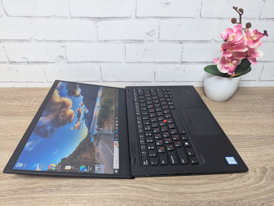 Ноутбук Б/В Lenovo X1 Carbon, Intel Core i7-8565U, DDR3 16 GB, SSD 256GB, 14" Full HD