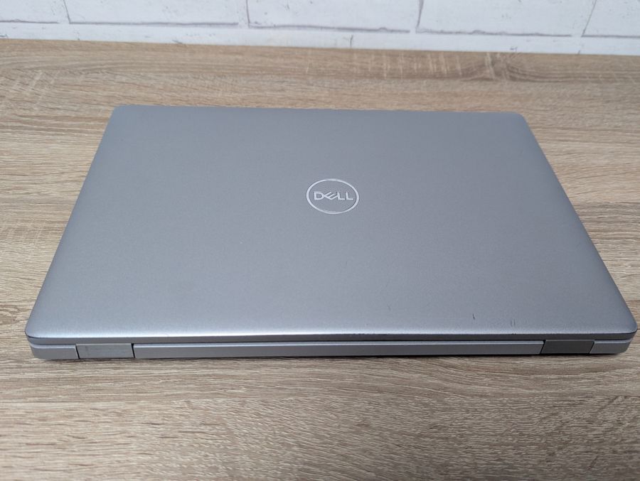 Ноутбук Б/В Dell Latitude 5411, Intel Core i5-10400H, DDR4 16 GB, SSD 256GB, 14" Full HD Сенсор