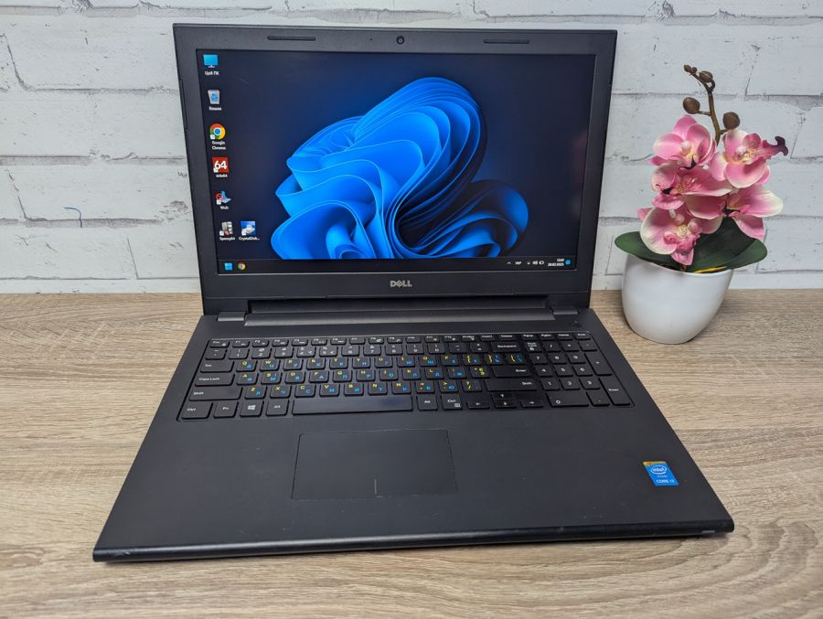Ноутбук Б/В Dell Inspiron 4915 6, Intel Core i3-4005U, DDR3 8 GB, SSD 128GB, 15.6" Full HD