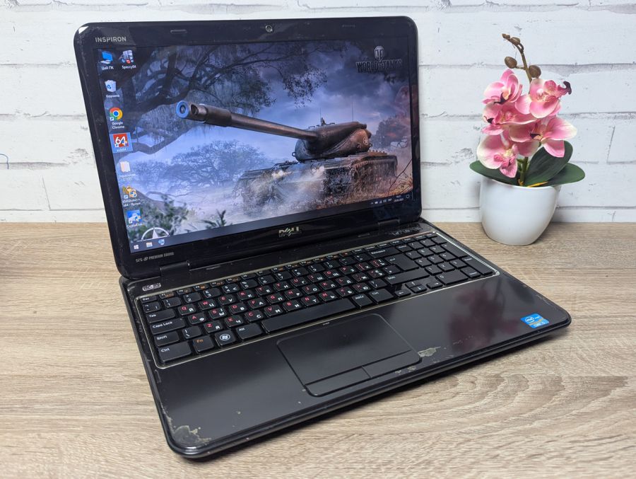 Уцінка! Ноутбук Б/В Dell Inspiron N5110, Intel Core i5-2430M, DDR3 8 GB, SSD 128GB, GT 525M 1Gb, 15.6"